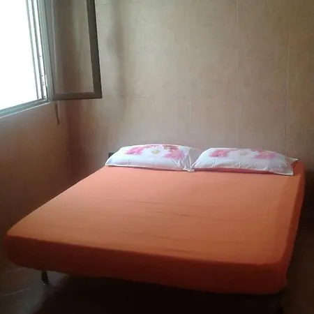 A Pochi Metri Dal Mare *